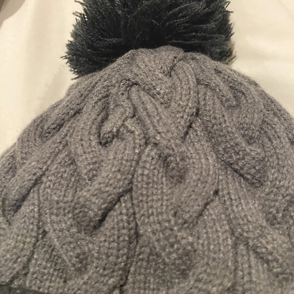 Women’s New Era NFL Indianapolis Colts Football Hat Beanie Stocking Cap Pom 🏈 - Picture 5 of 6